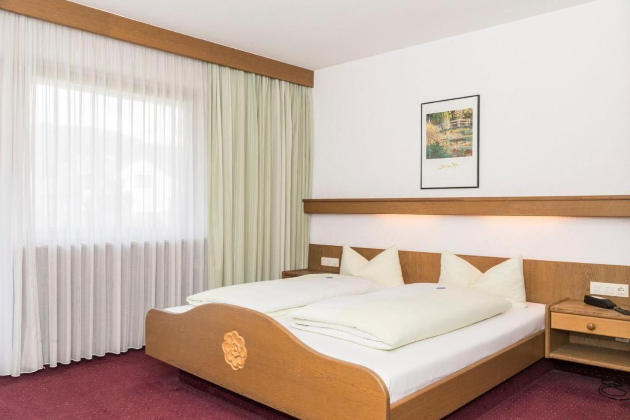 Gaestehaus Becher Donzdorf Exterior photo